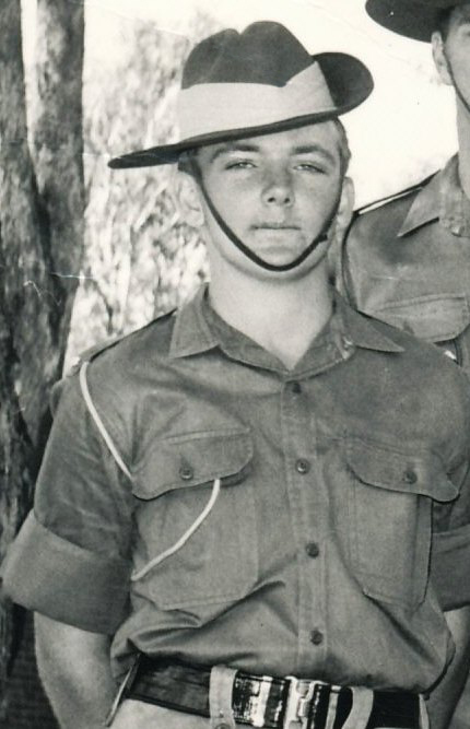 Army steve 001
